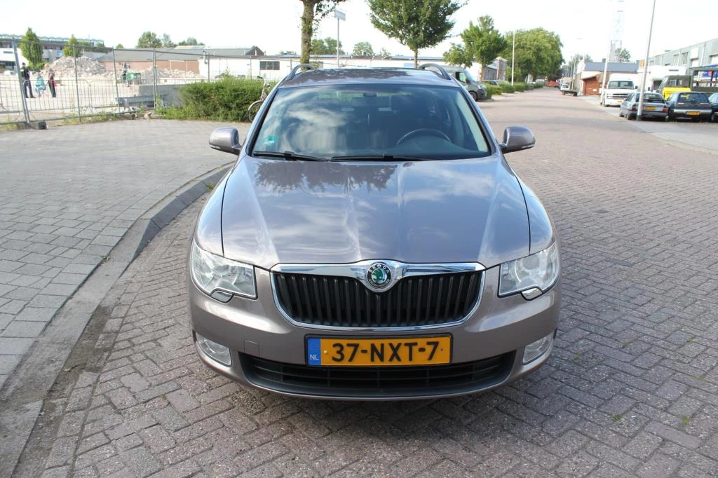 Hoofdafbeelding Škoda Superb