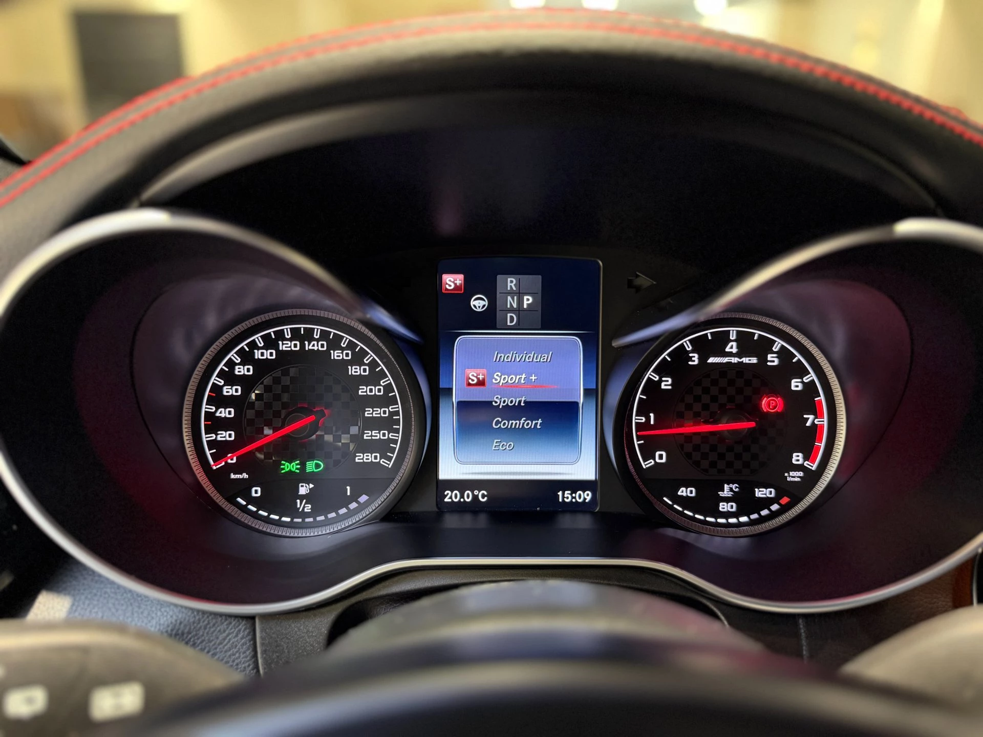 Hoofdafbeelding Mercedes-Benz GLC