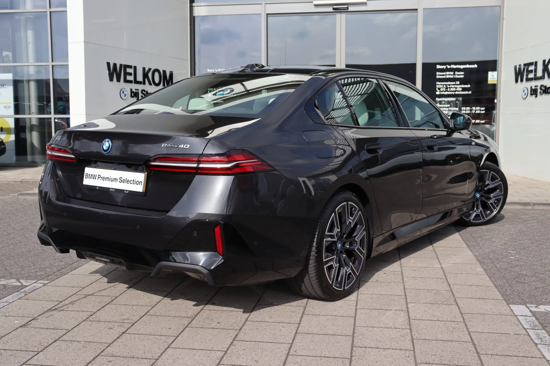 Hoofdafbeelding BMW i5