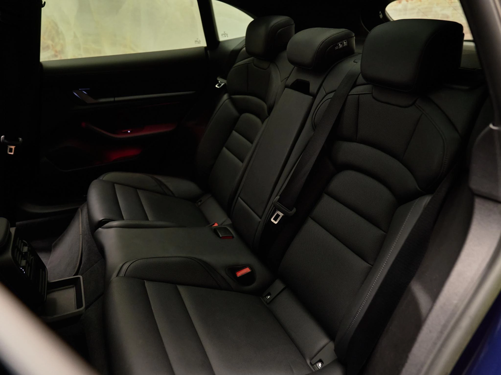 Hoofdafbeelding Porsche Taycan