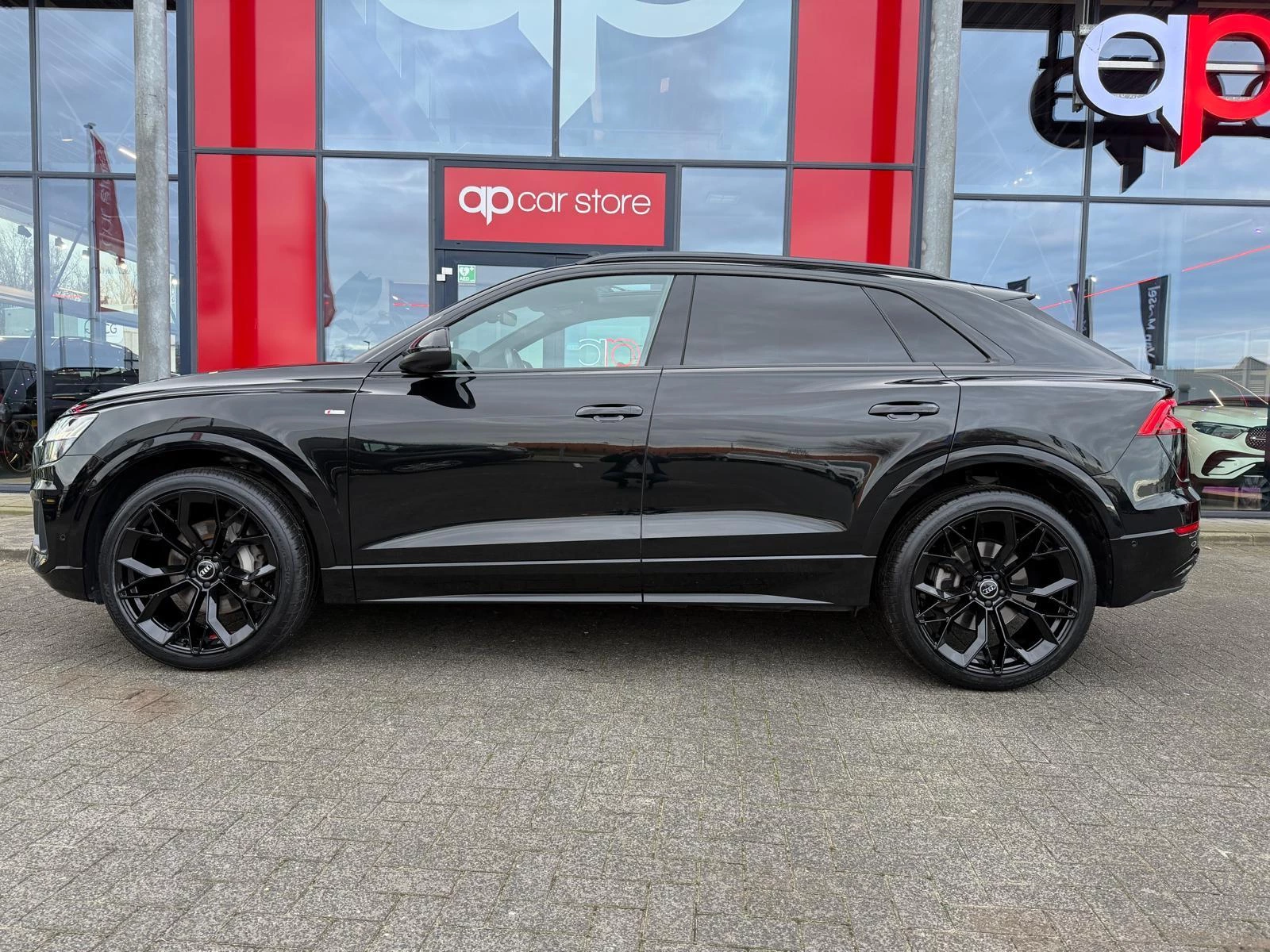 Hoofdafbeelding Audi Q8