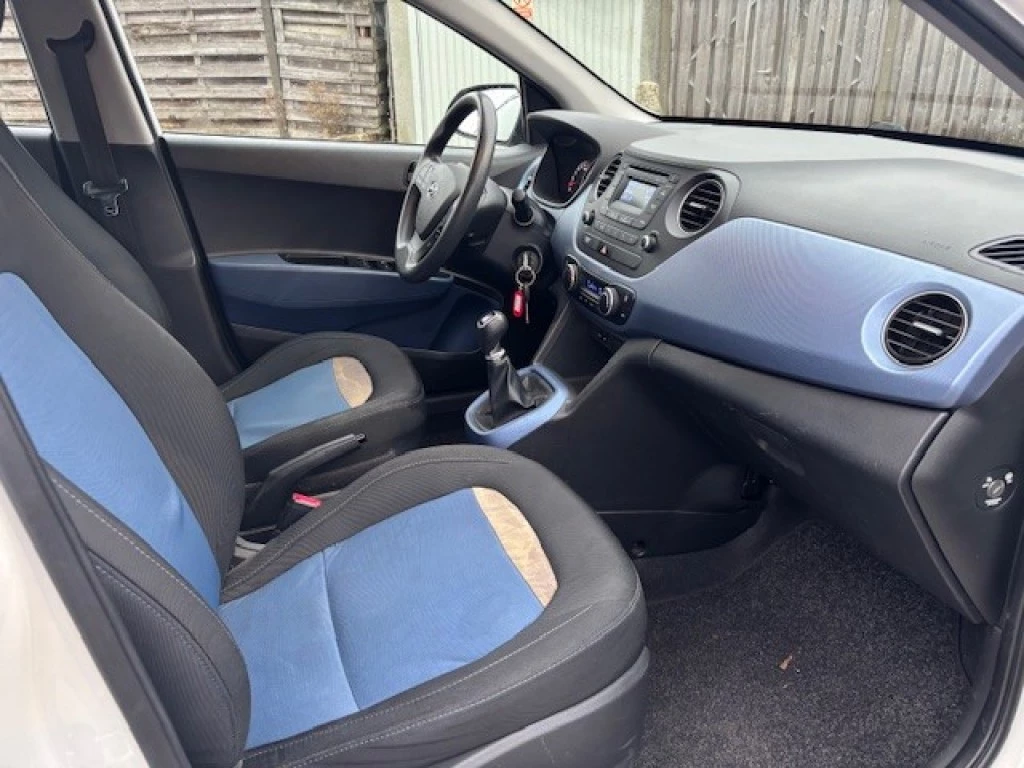 Hoofdafbeelding Hyundai i10