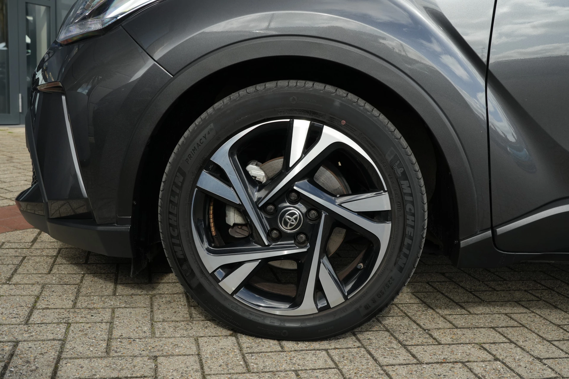 Hoofdafbeelding Toyota C-HR