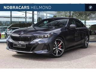 BMW i5 eDrive40 M Sport / Achteruitrijcamera / Adaptieve LED / Parking Assistant / Stoelverwarming / Harman-Kardon