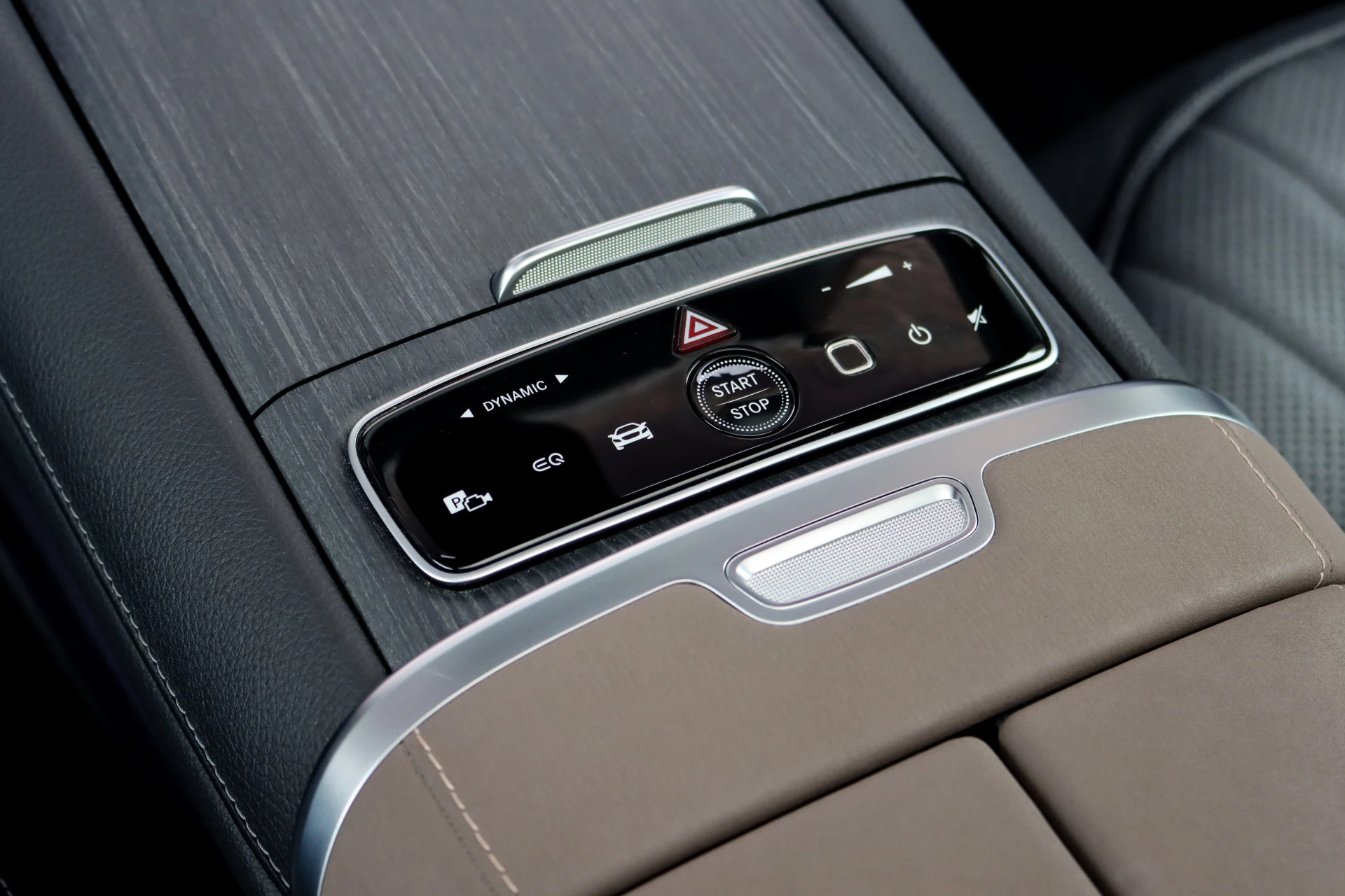 Hoofdafbeelding Mercedes-Benz EQS