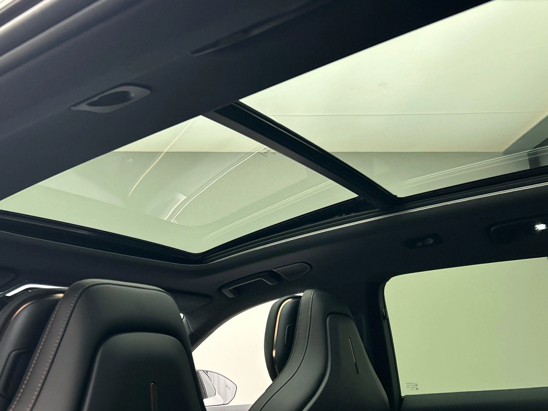 Hoofdafbeelding Lynk & Co 08