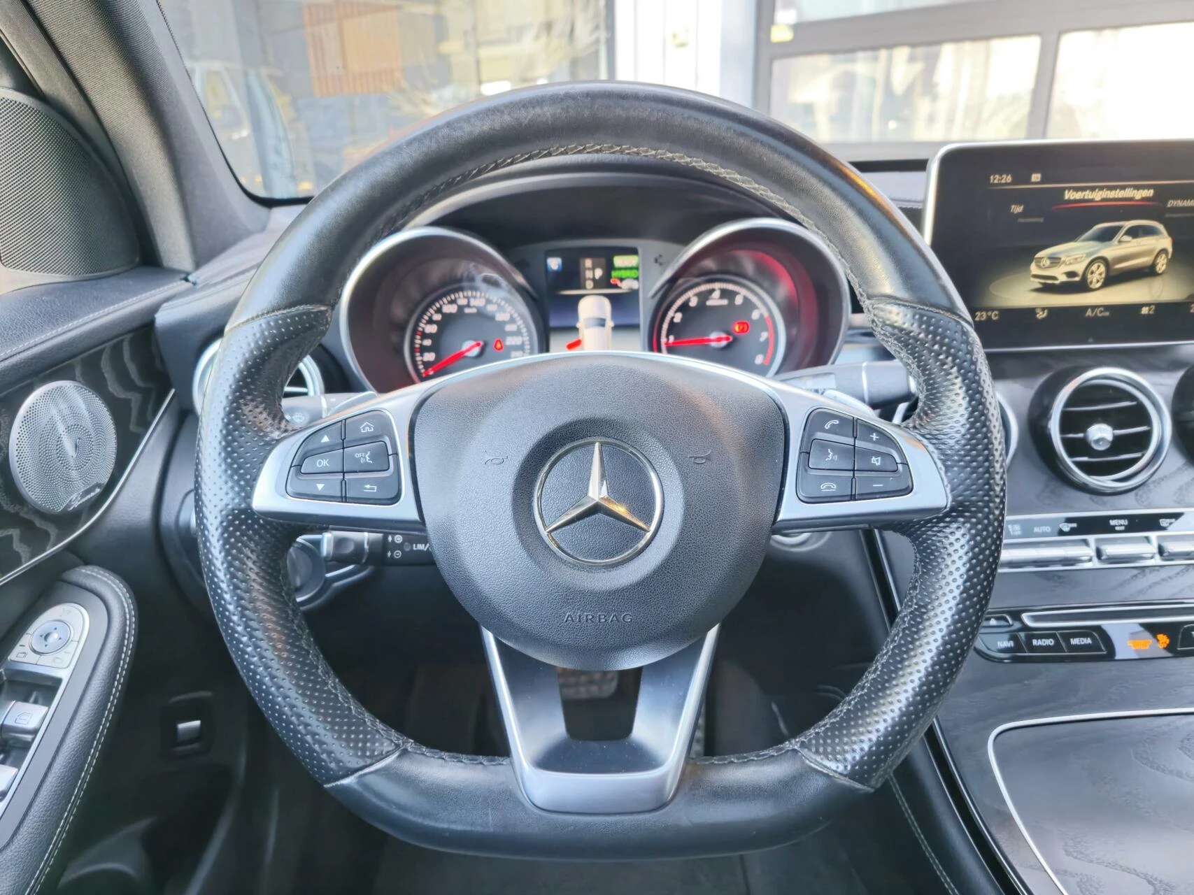 Hoofdafbeelding Mercedes-Benz GLC