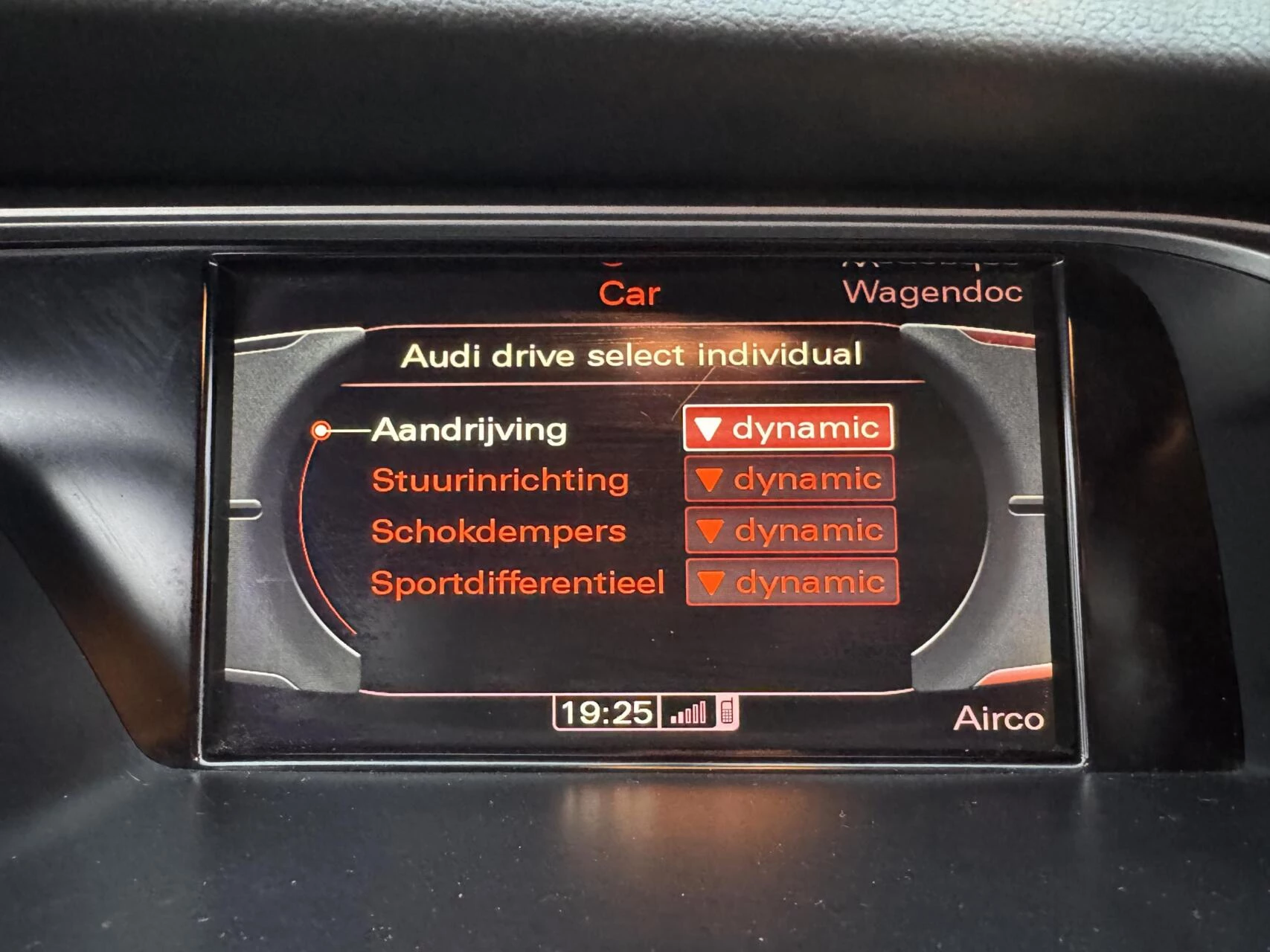 Hoofdafbeelding Audi S4