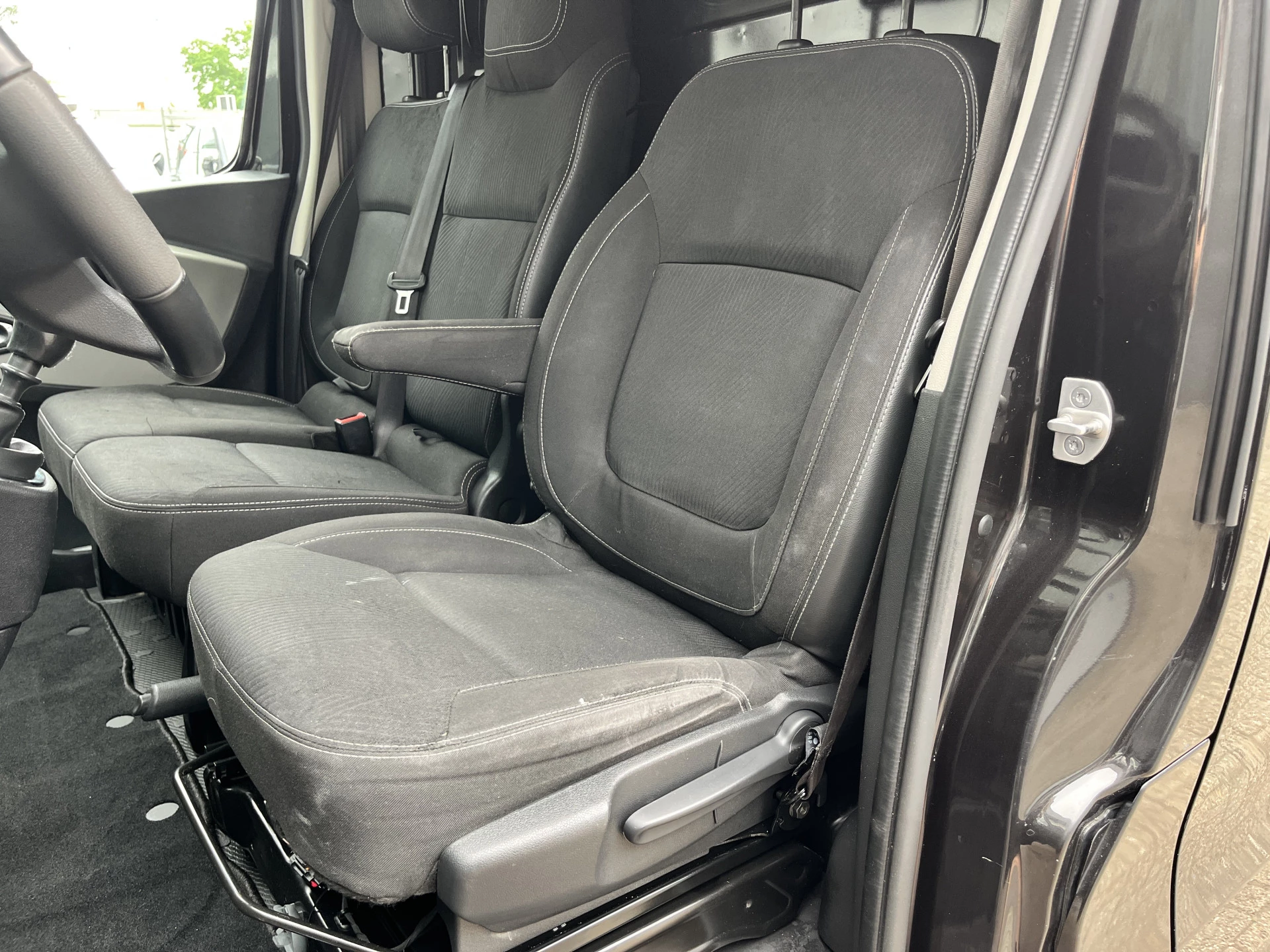 Hoofdafbeelding Nissan NV300