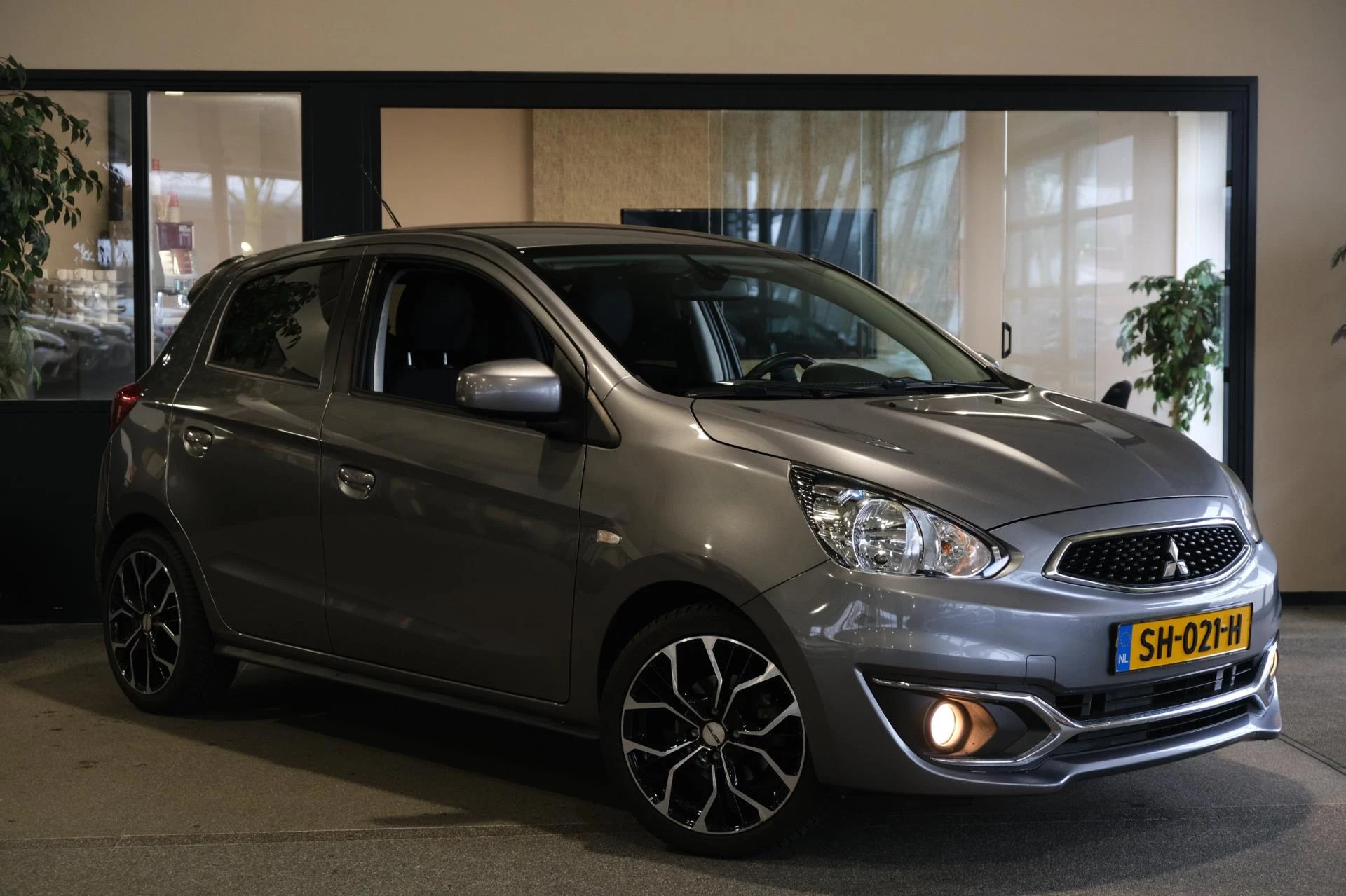 Hoofdafbeelding Mitsubishi Space Star