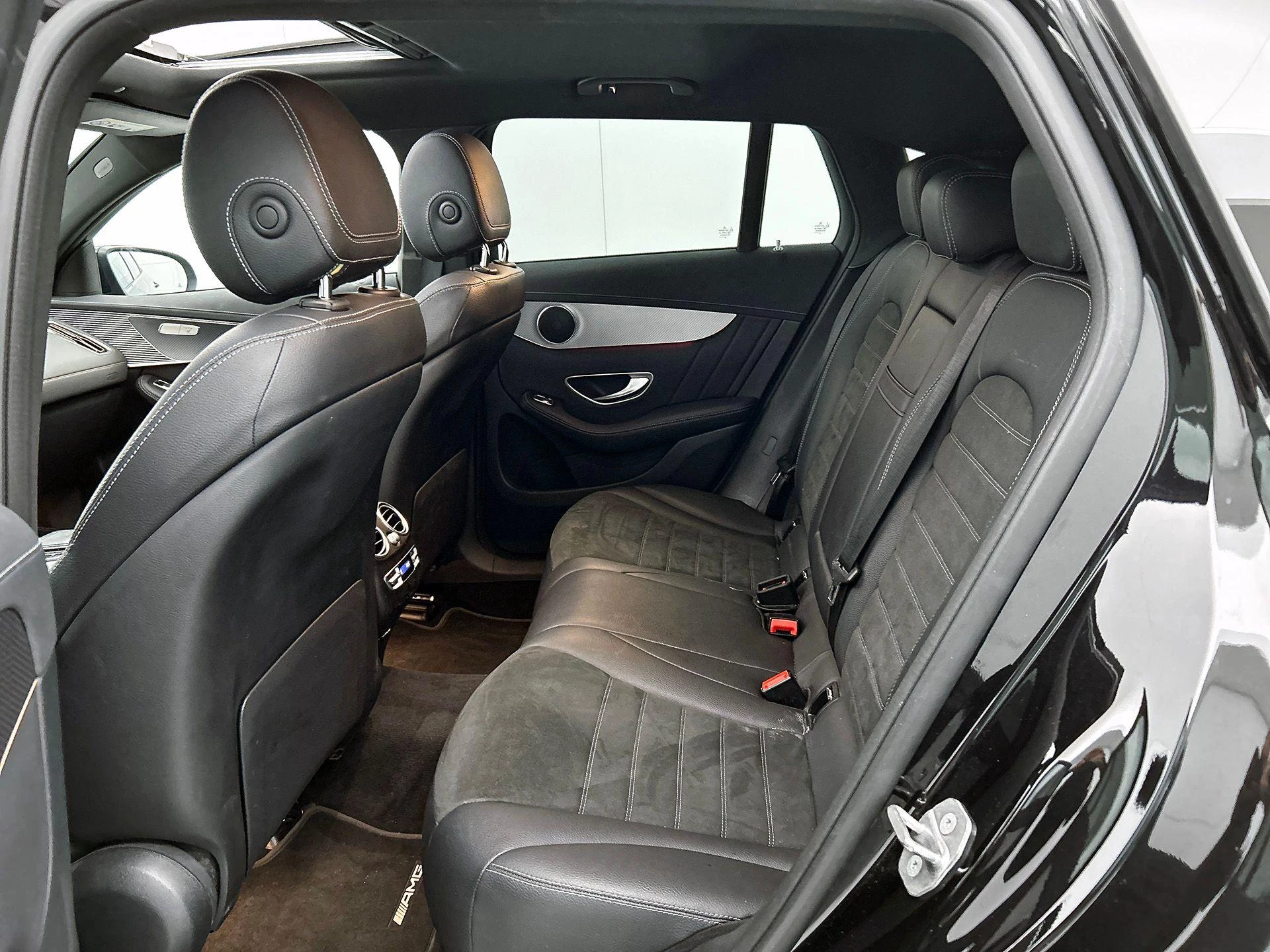 Hoofdafbeelding Mercedes-Benz EQC