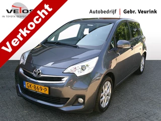 Hoofdafbeelding Toyota Verso-S Toyota Verso-S 1.3 VVT-i Trend Automaat Trekhaak Panorama dak