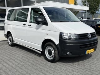 Volkswagen Transporter Kombi 8-persoons 2.0 TDI L1H1 BTW en BPM vrij Airco Cruise control Trekhaak PDC 1e eigenaar Euro 5 Personenbus Kombi Combi Tourer Groepsvervoer Peronenvervoer Ook ideaal voor ombouw naar Camper