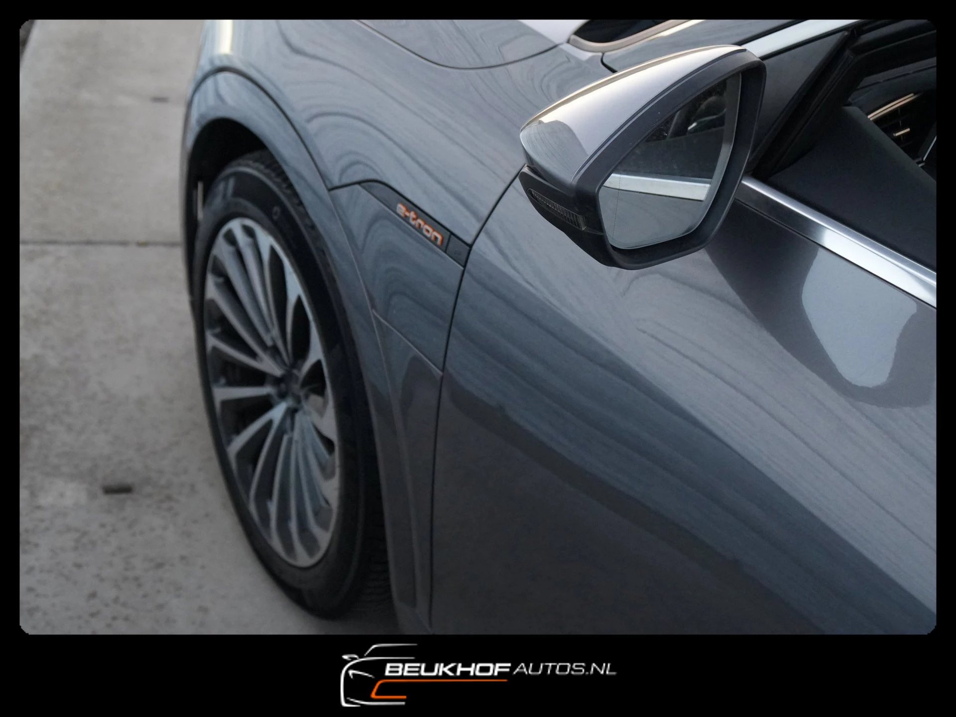 Hoofdafbeelding Audi e-tron