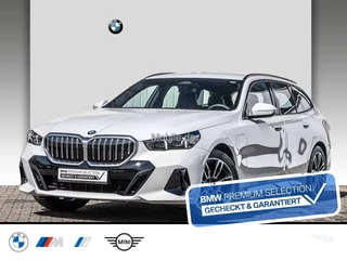 BMW 5 Serie Touring 530e xDrive M-SPORT ** LED, NAVI+, LEDER, 19-inch LMV, ALARM, M-ONDERSTEL ** 1e EIG - UNFALLFREI ** ** INFORMEER OOK NAAR ONZE AANTREKKELIJKE FINANCIAL-LEASE TARIEVEN **