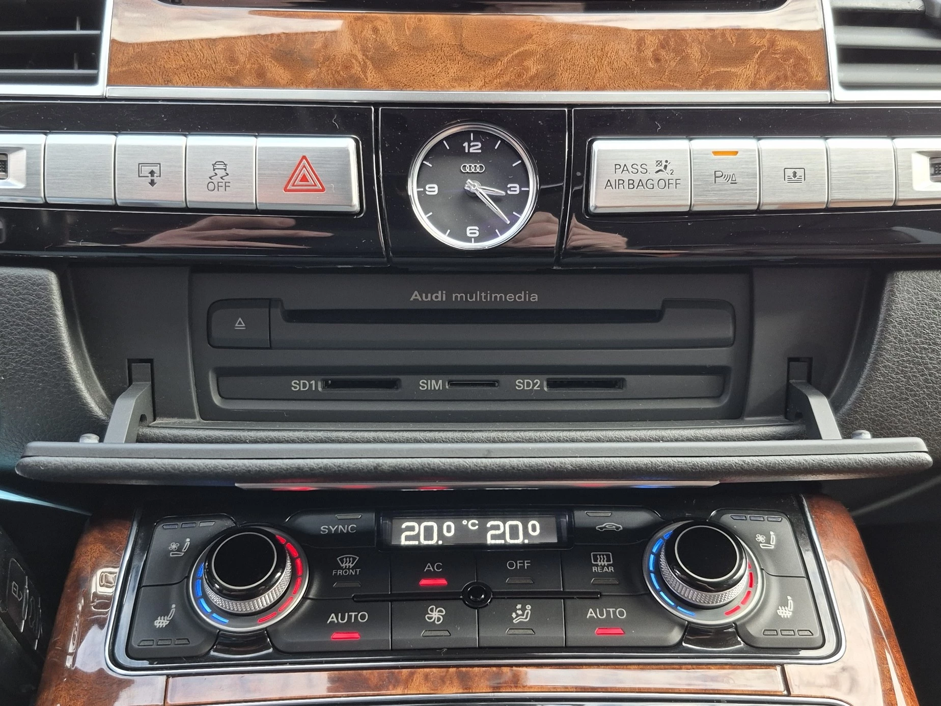 Hoofdafbeelding Audi A8