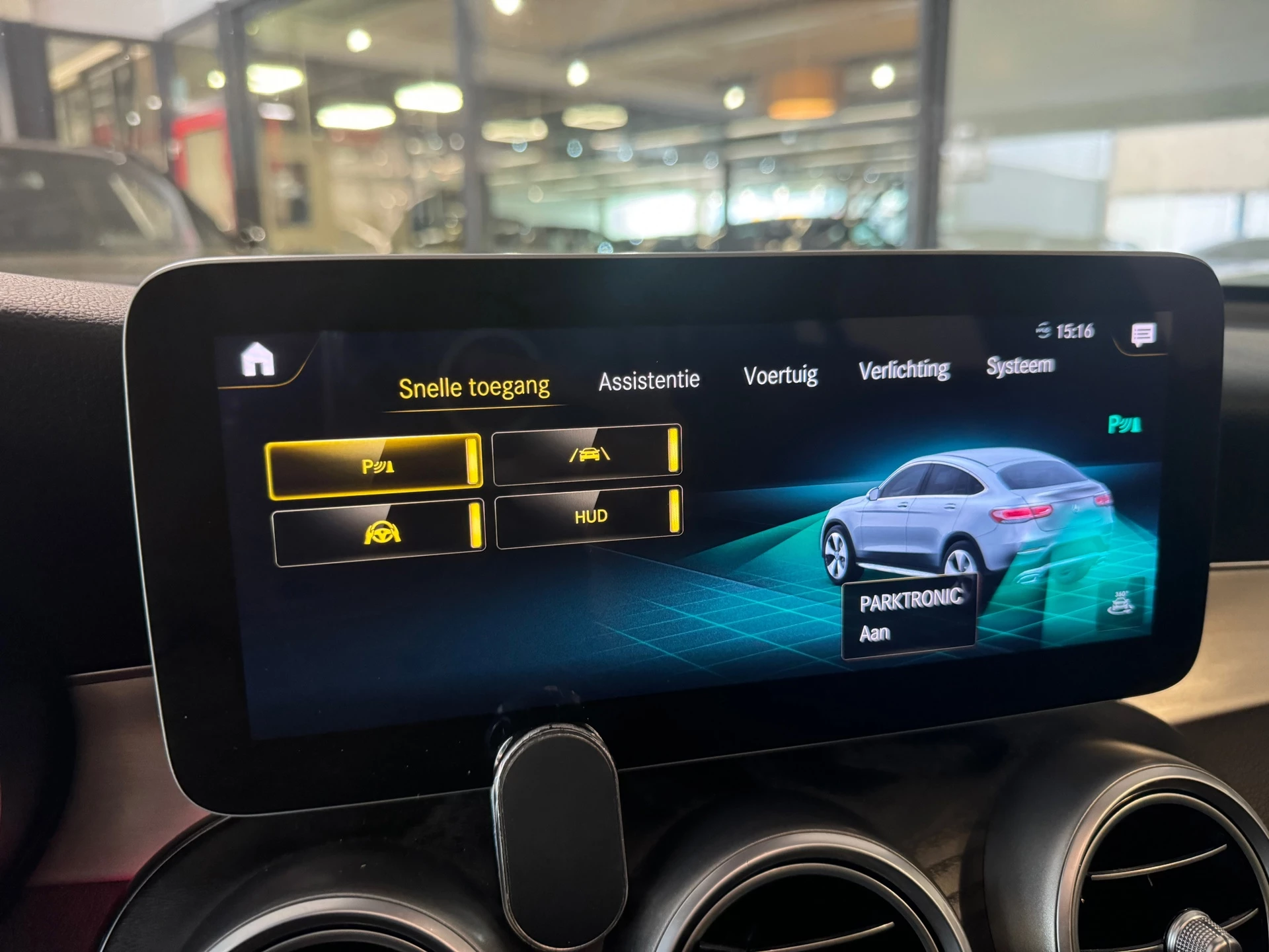 Hoofdafbeelding Mercedes-Benz GLC