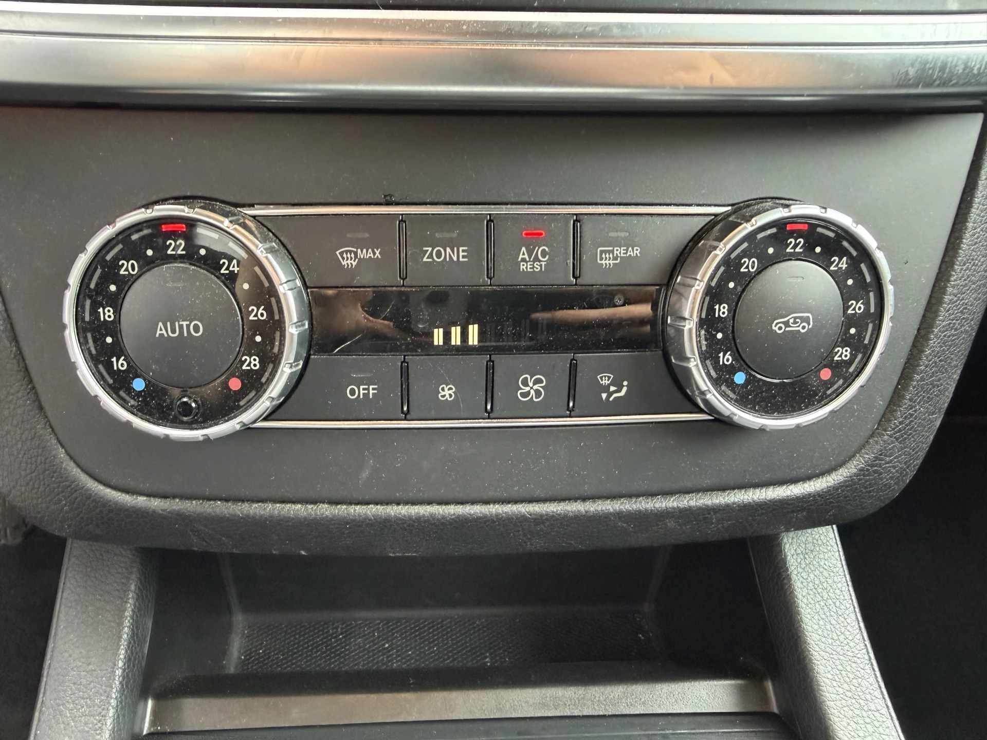 Hoofdafbeelding Mercedes-Benz M-Klasse