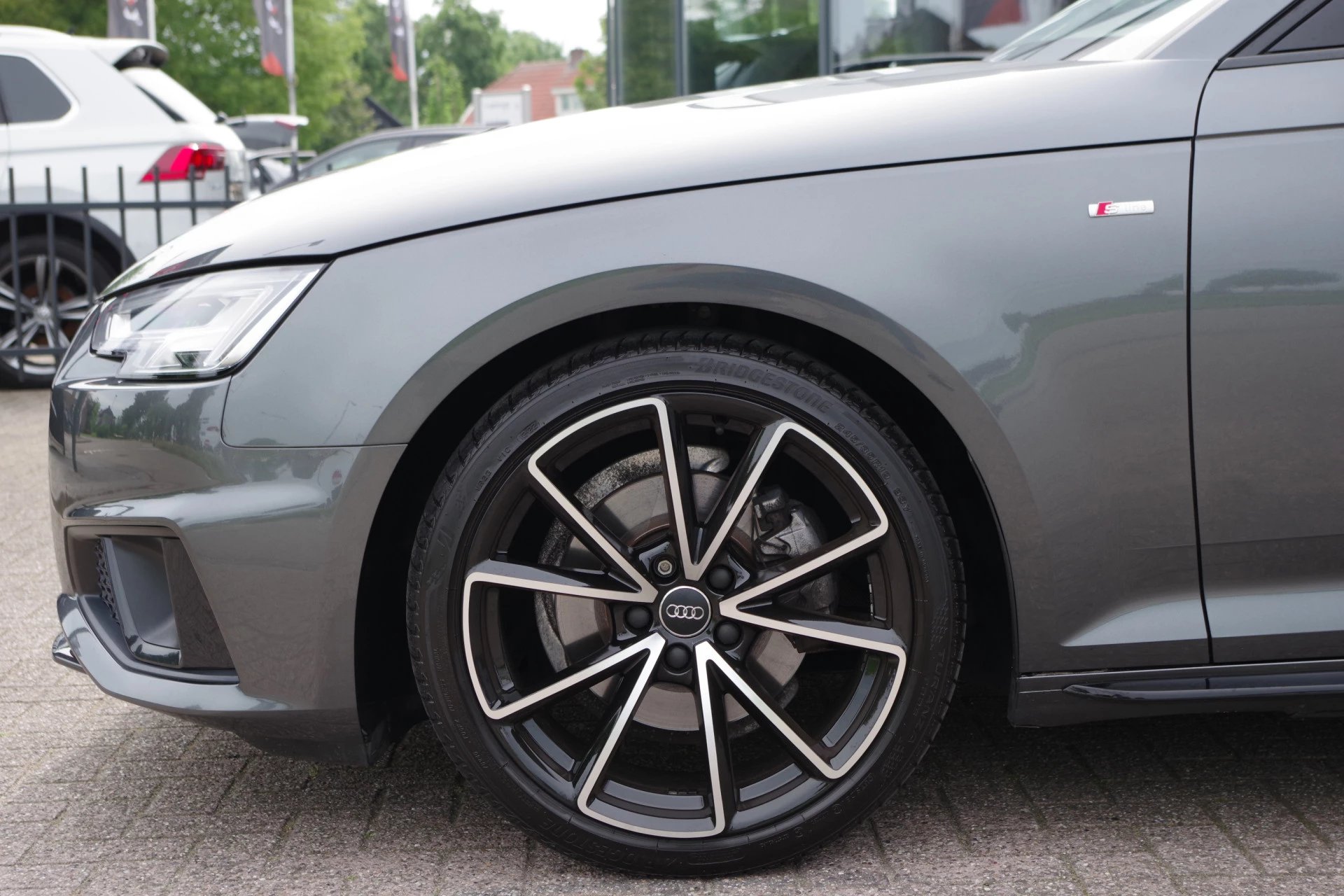 Hoofdafbeelding Audi A4