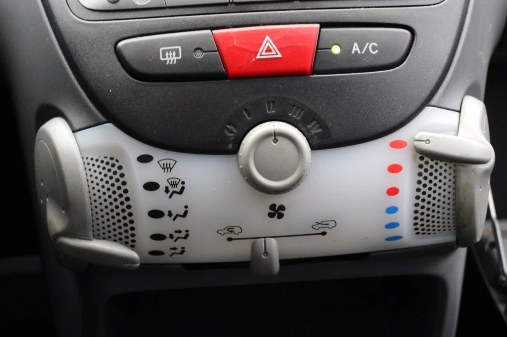 Hoofdafbeelding Peugeot 107