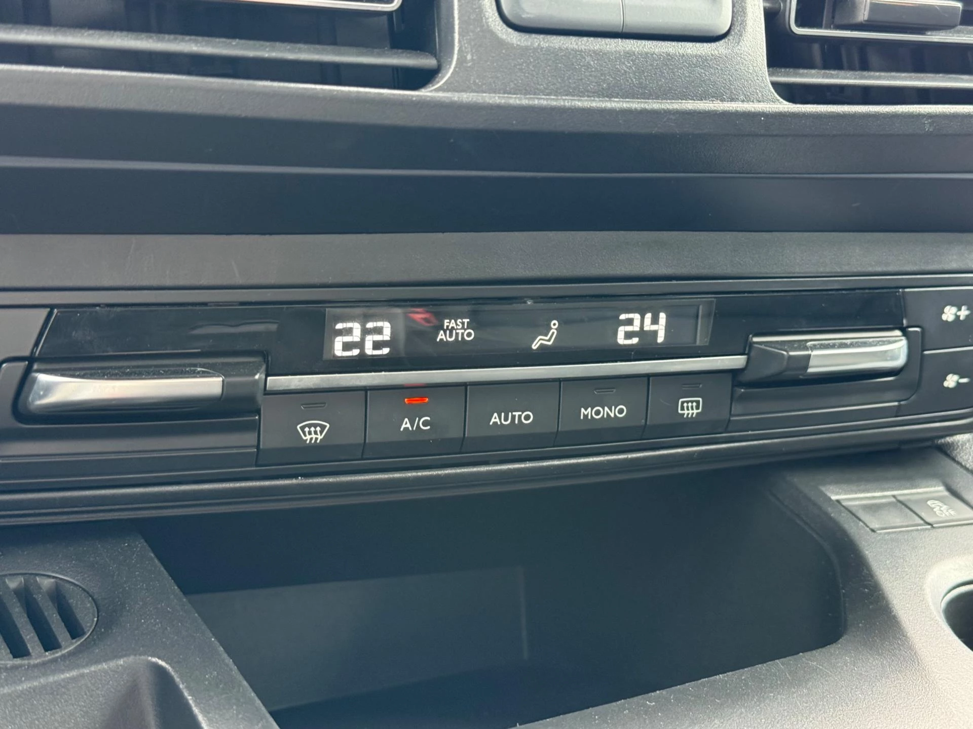 Hoofdafbeelding Peugeot Rifter