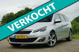 Hoofdafbeelding Peugeot 308 Peugeot 308 SW 1.2 PureTech 130pk Allure Automaat - Gris Aluminium - Fijn compleet