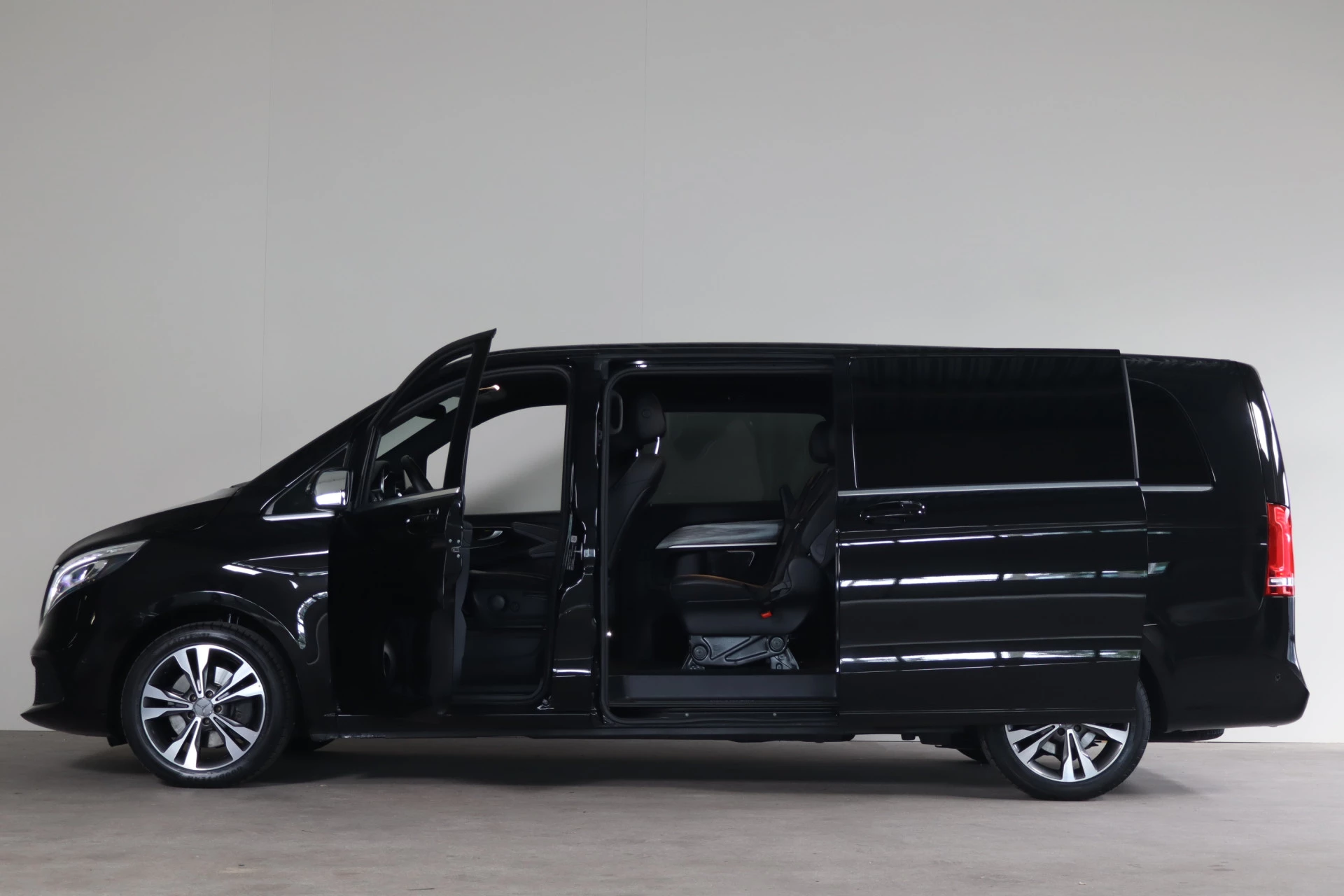 Hoofdafbeelding Mercedes-Benz V-Klasse