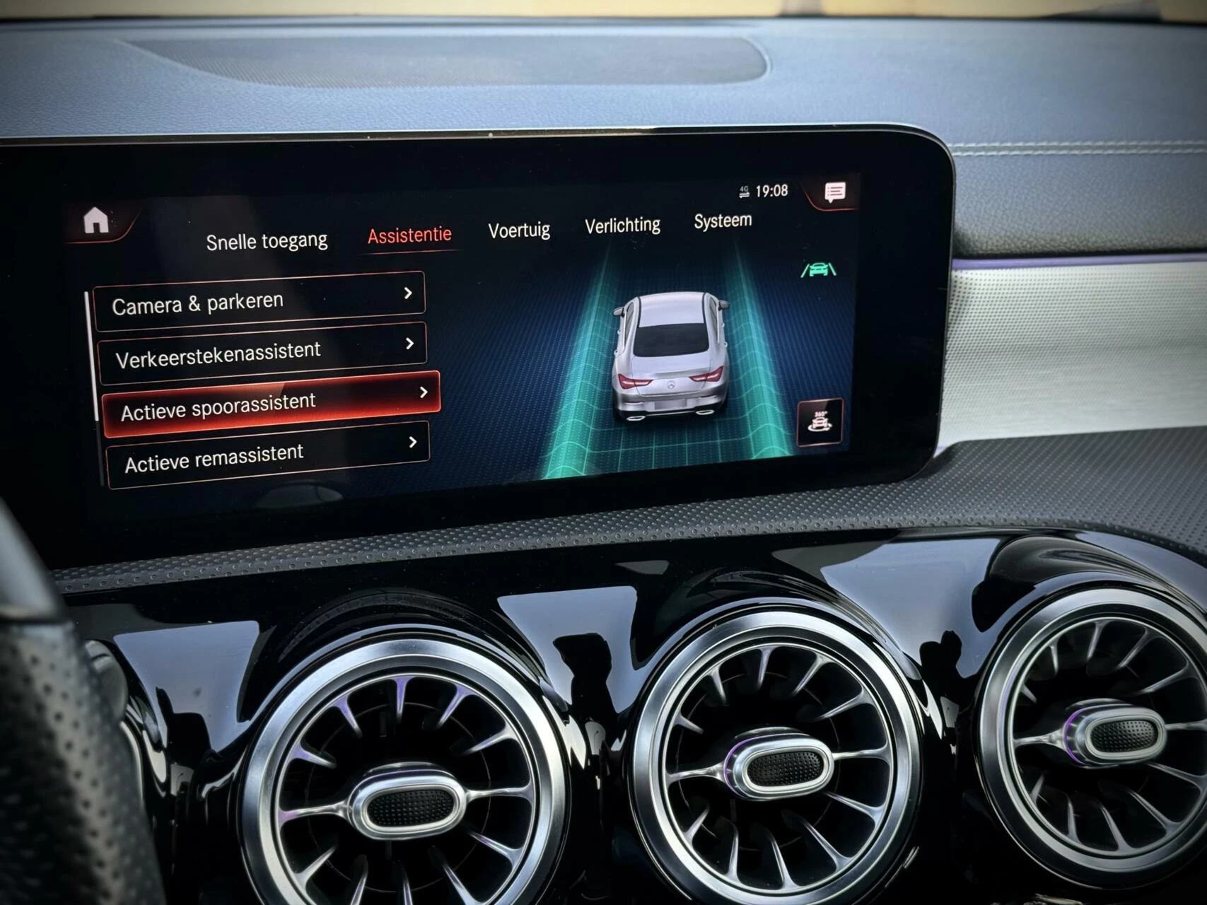 Hoofdafbeelding Mercedes-Benz CLA