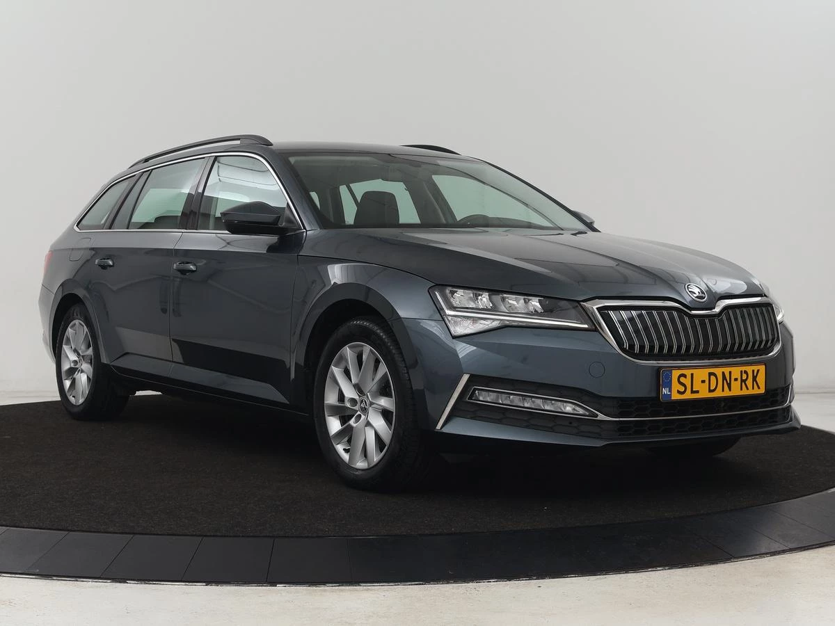 Hoofdafbeelding Škoda Superb