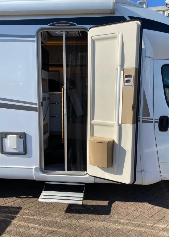 Hoofdafbeelding Bürstner Lyseo T 728g Aut. 36.997km 2017 Dakairco