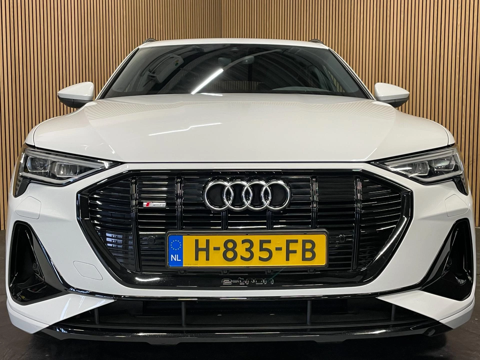 Hoofdafbeelding Audi e-tron