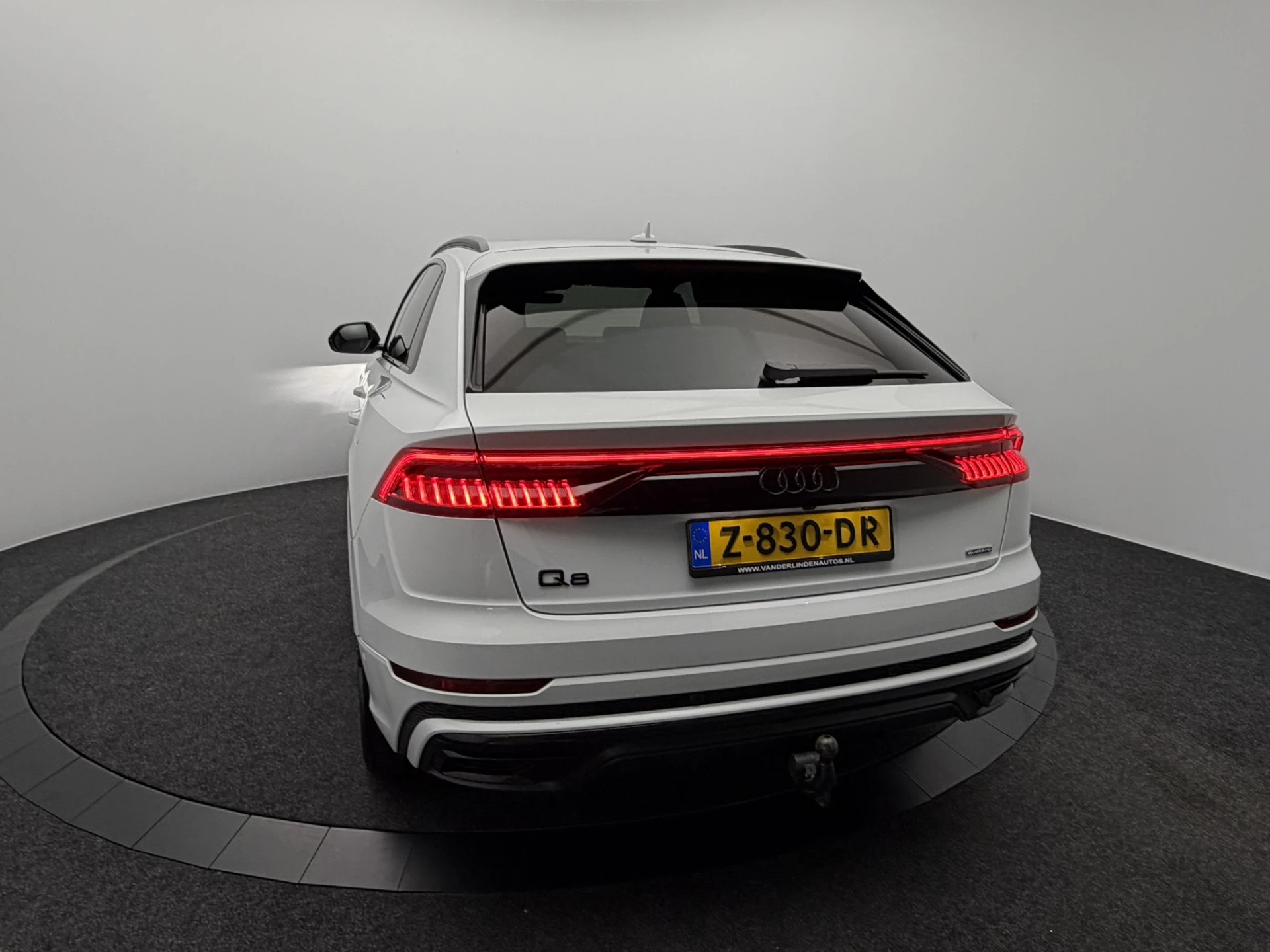 Hoofdafbeelding Audi Q8