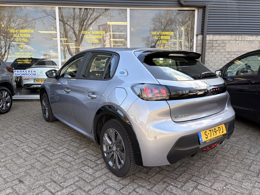 Hoofdafbeelding Peugeot e-208