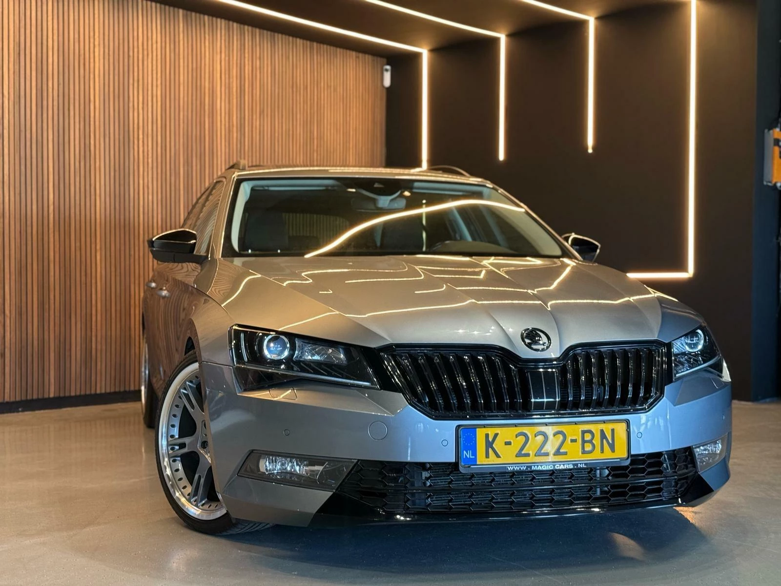 Hoofdafbeelding Škoda Superb