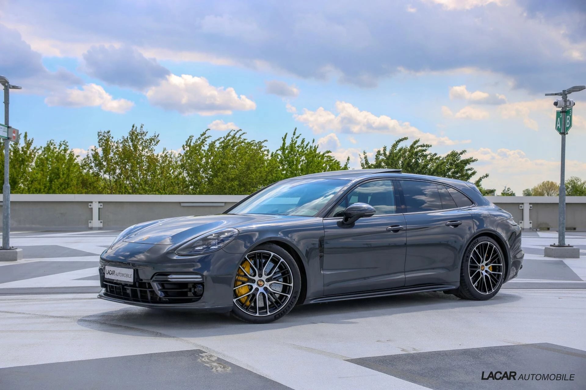 Hoofdafbeelding Porsche Panamera