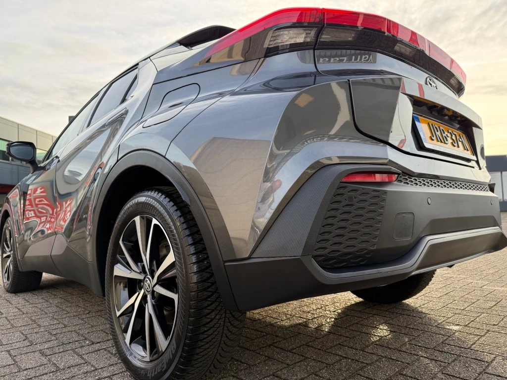 Hoofdafbeelding Toyota C-HR