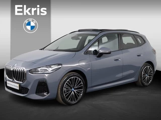 Hoofdafbeelding BMW 2 Serie BMW 2-serie Active Tourer 225e xDrive M Sportpakket | Panoramadak | Harman/Kardon | Head Up Display
