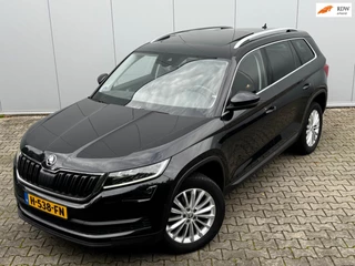 Hoofdafbeelding Škoda Kodiaq Skoda Kodiaq 1.5 TSI STYLE 7 PERSOONS PANORAMADAK CAMERA STOELVERWARMING AUTOMATISCH INPARKEREN CARPLAY