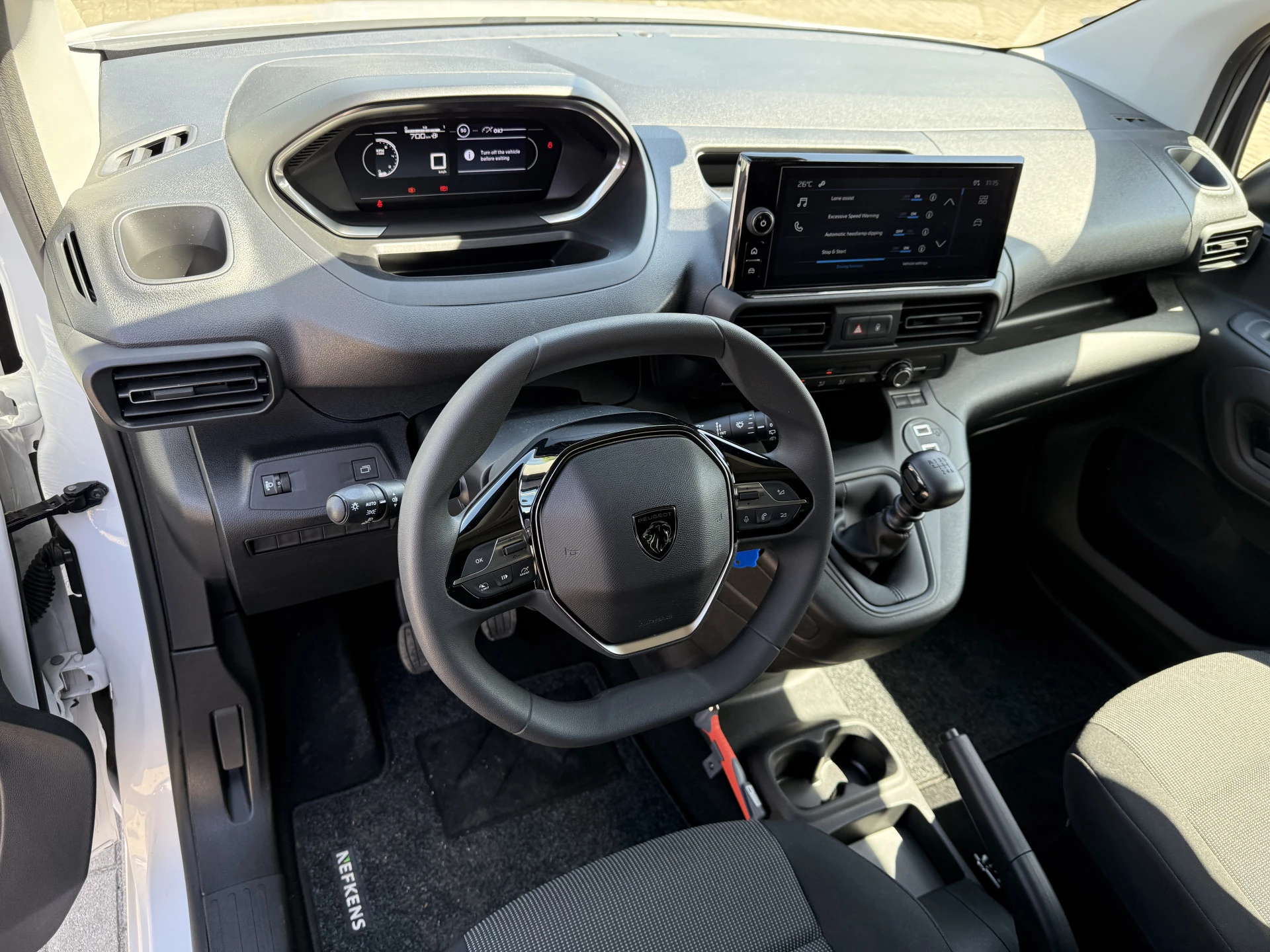 Hoofdafbeelding Peugeot Partner
