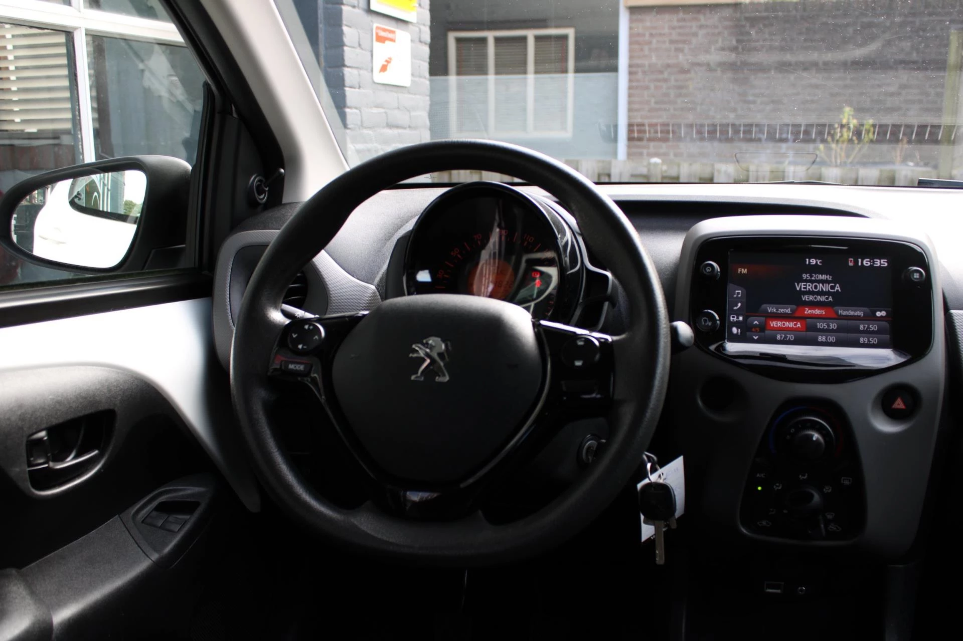 Hoofdafbeelding Peugeot 108