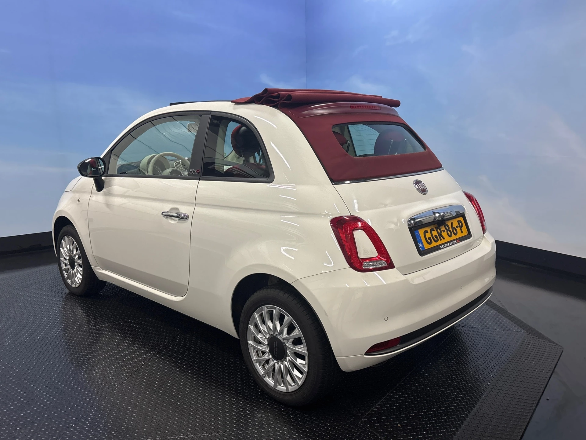 Hoofdafbeelding Fiat 500C