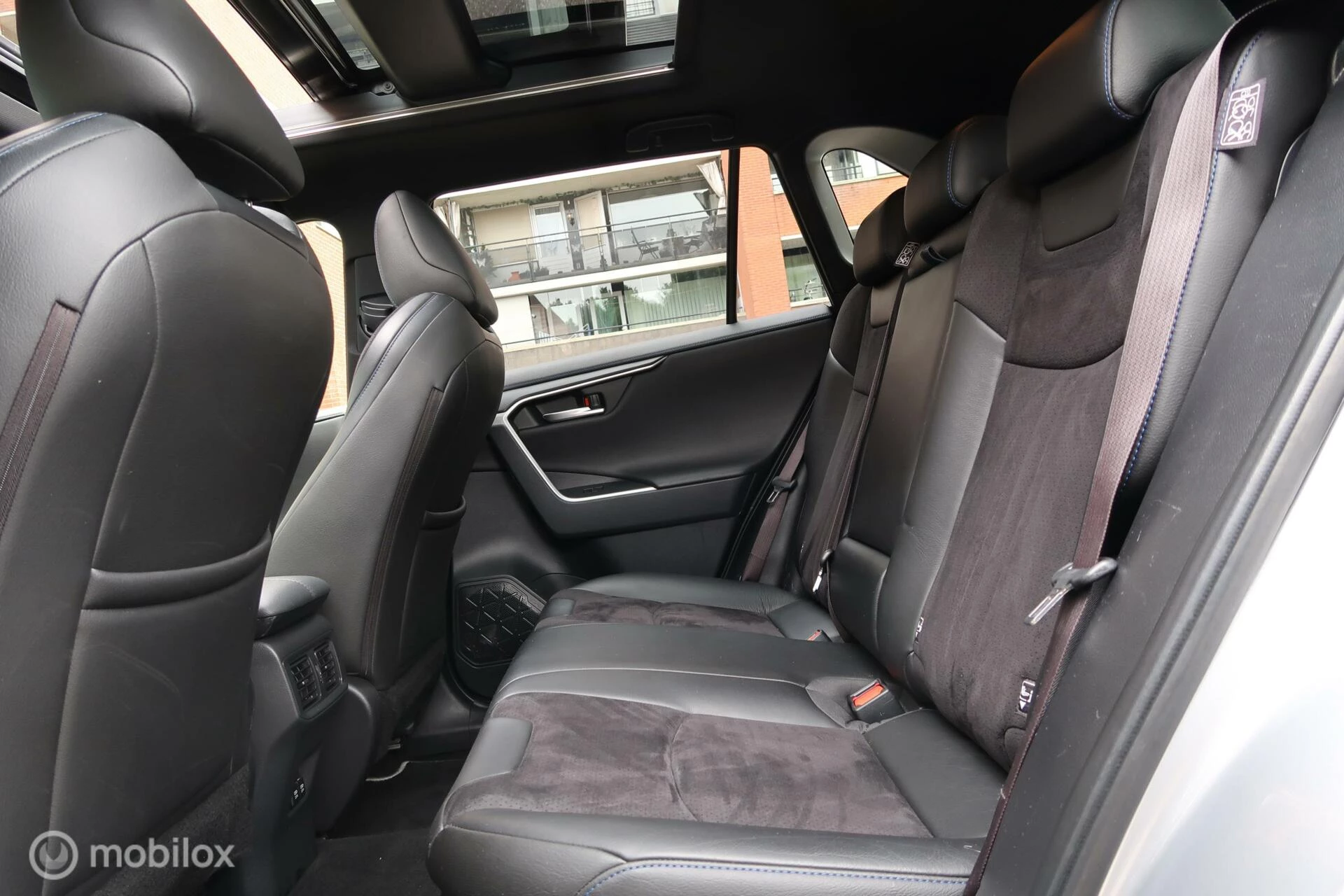 Hoofdafbeelding Toyota RAV4