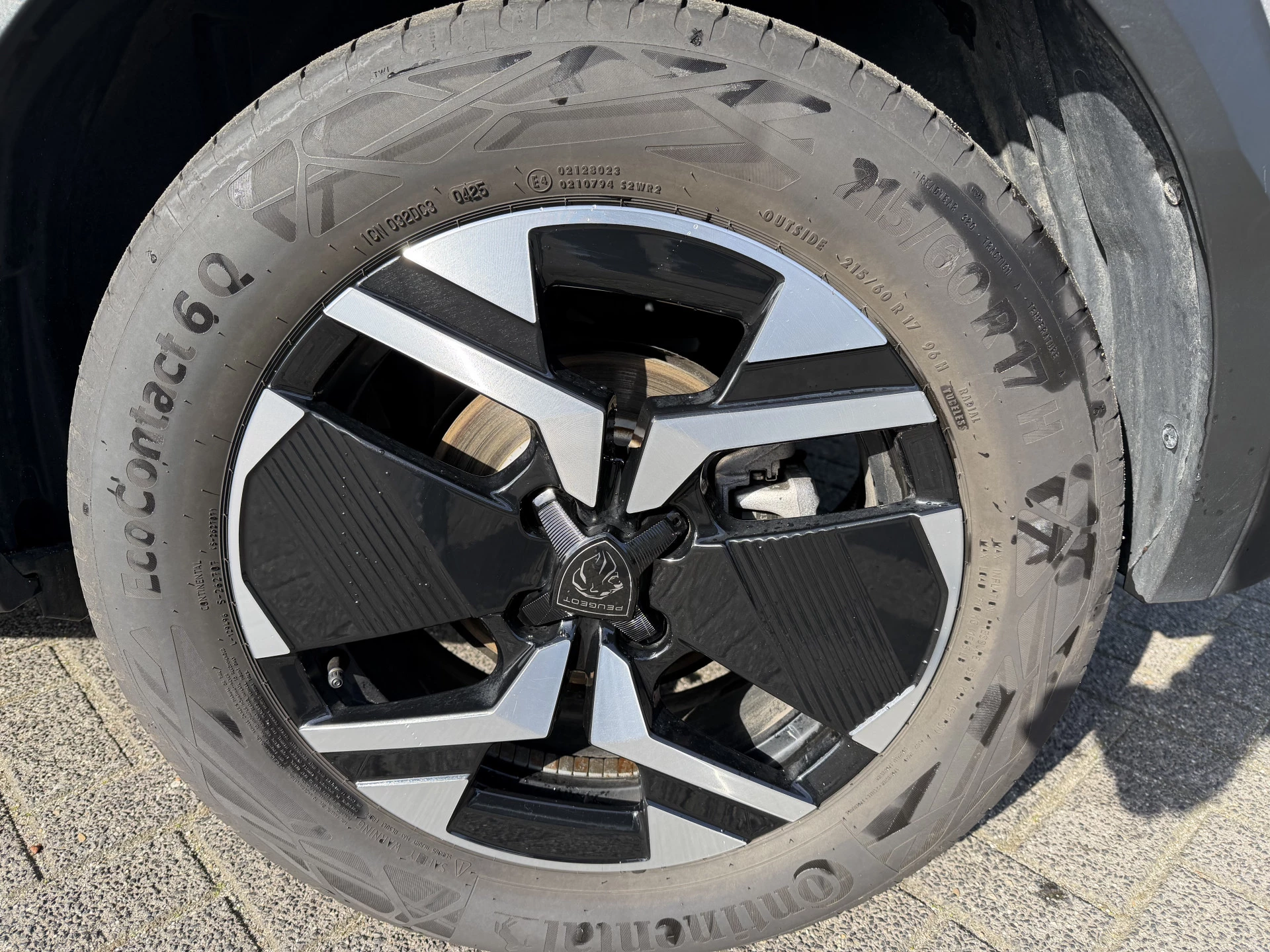 Hoofdafbeelding Peugeot e-2008