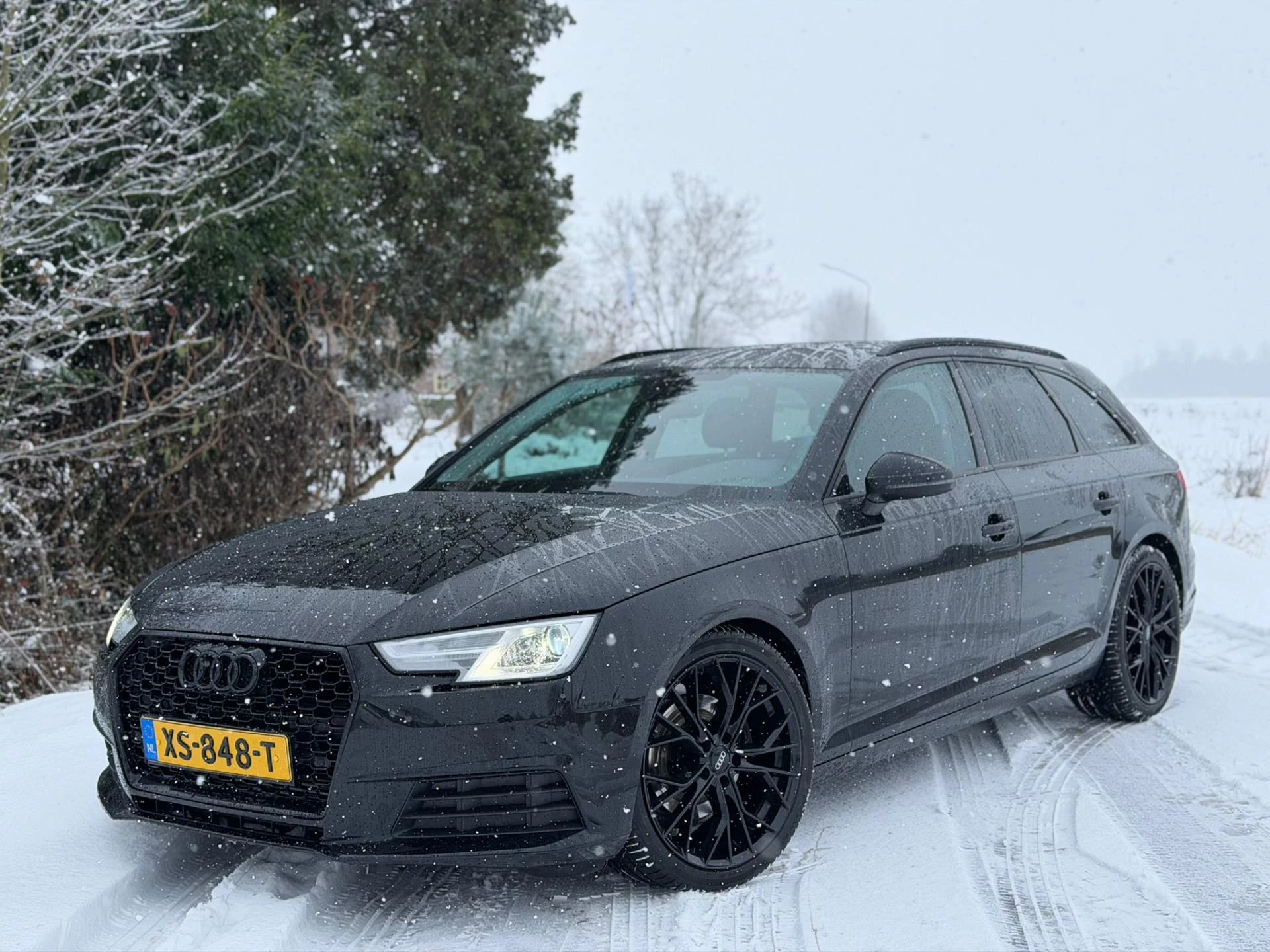Hoofdafbeelding Audi A4