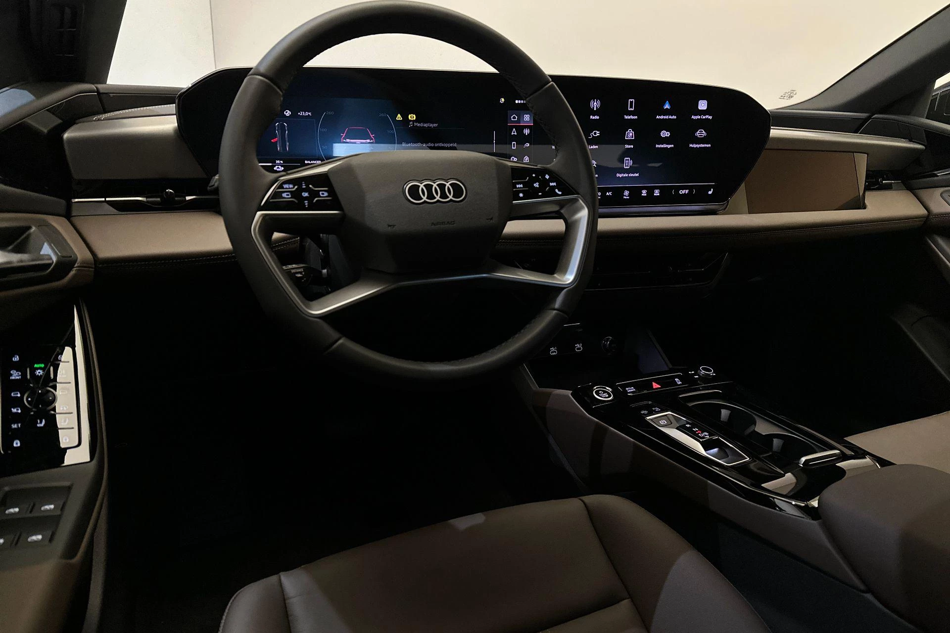 Hoofdafbeelding Audi A6 e-tron