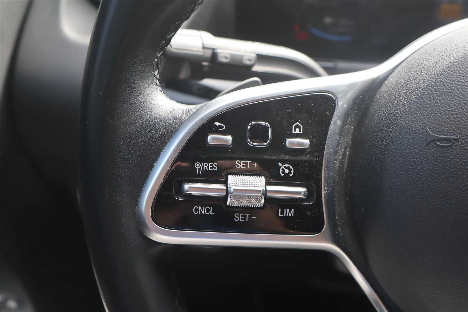 Hoofdafbeelding Mercedes-Benz EQA
