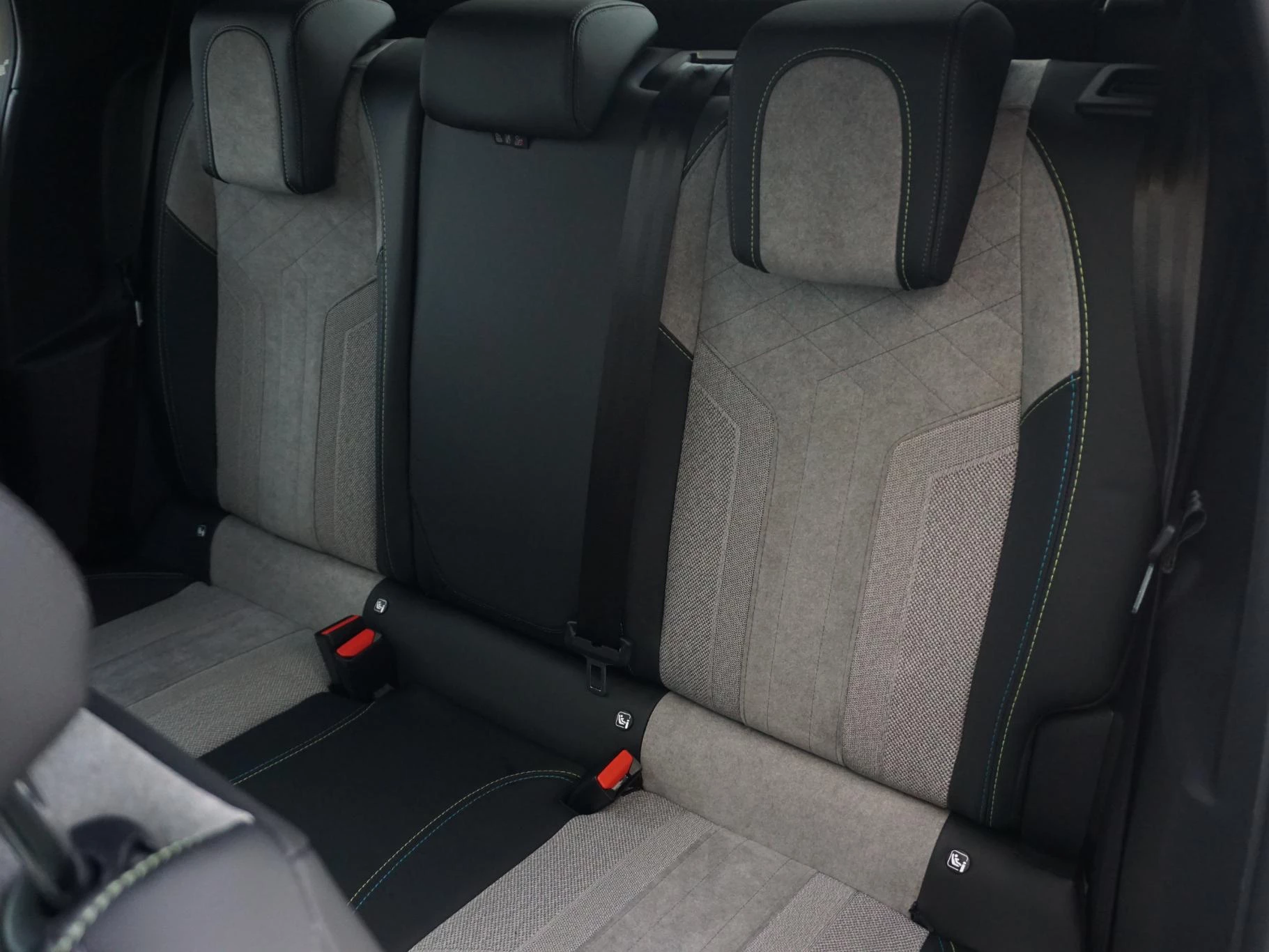 Hoofdafbeelding Peugeot e-208