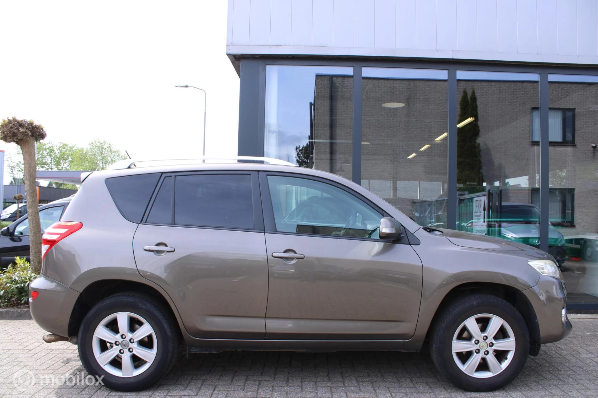 Hoofdafbeelding Toyota RAV4