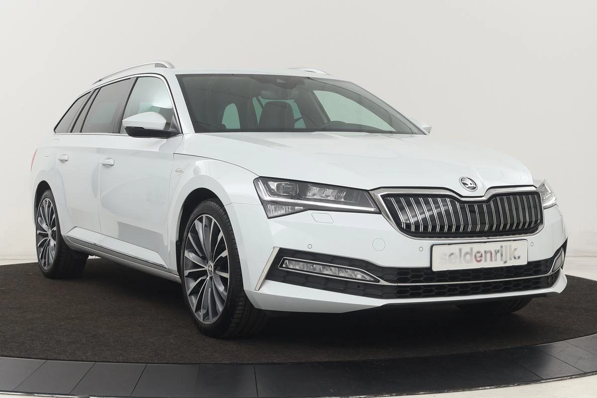 Hoofdafbeelding Škoda Superb