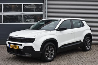Hoofdafbeelding Jeep Avenger Jeep Avenger LONGITUDE 54KWH / VOORRUIT VERWARMING / CARPLAY